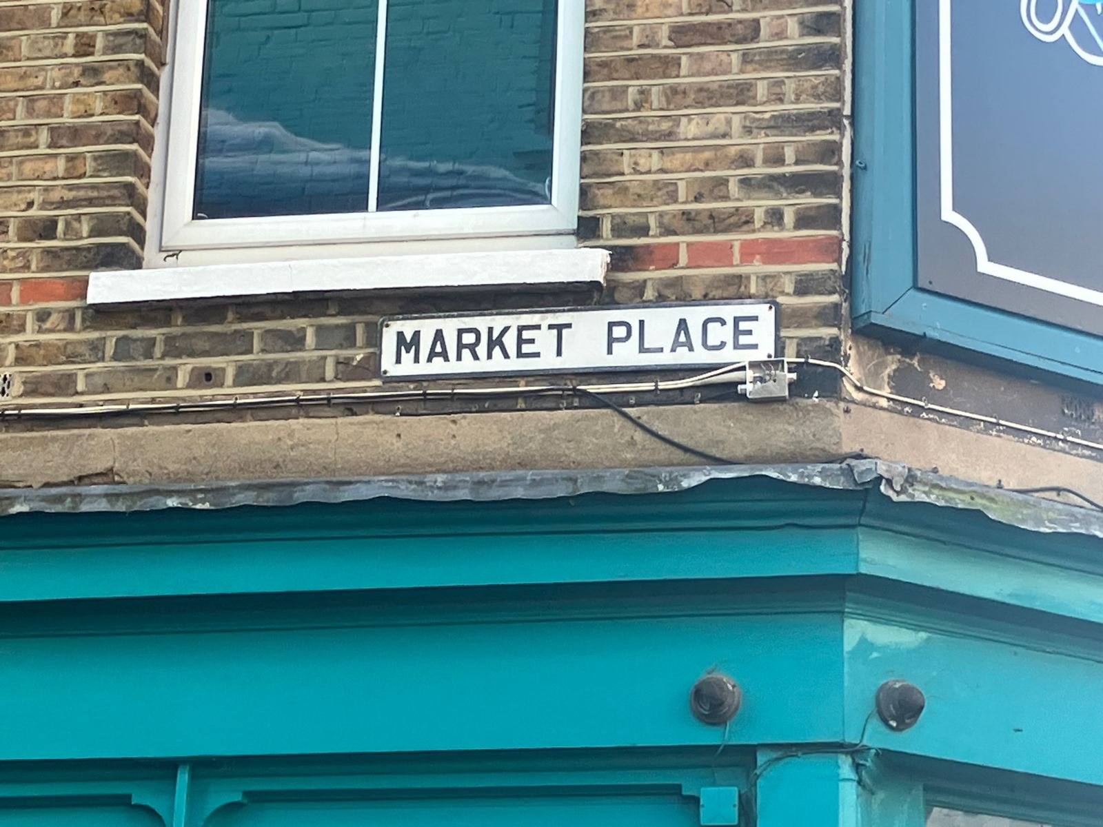 BAYO ALABA MP Market street